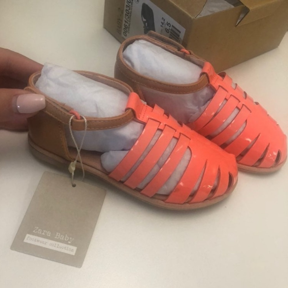6.5C Zara Huarache Sandal